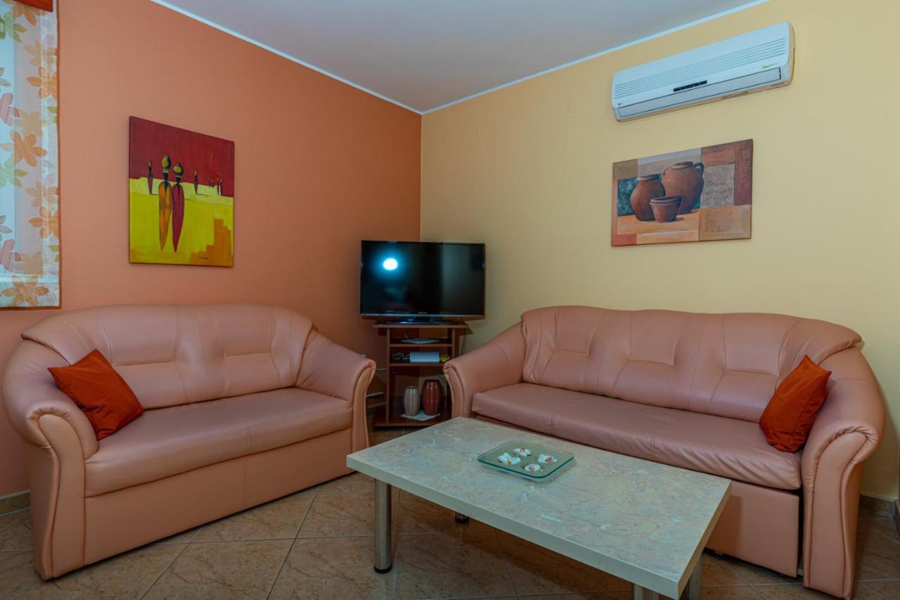 דראמליי Apartman Rima מראה חיצוני תמונה