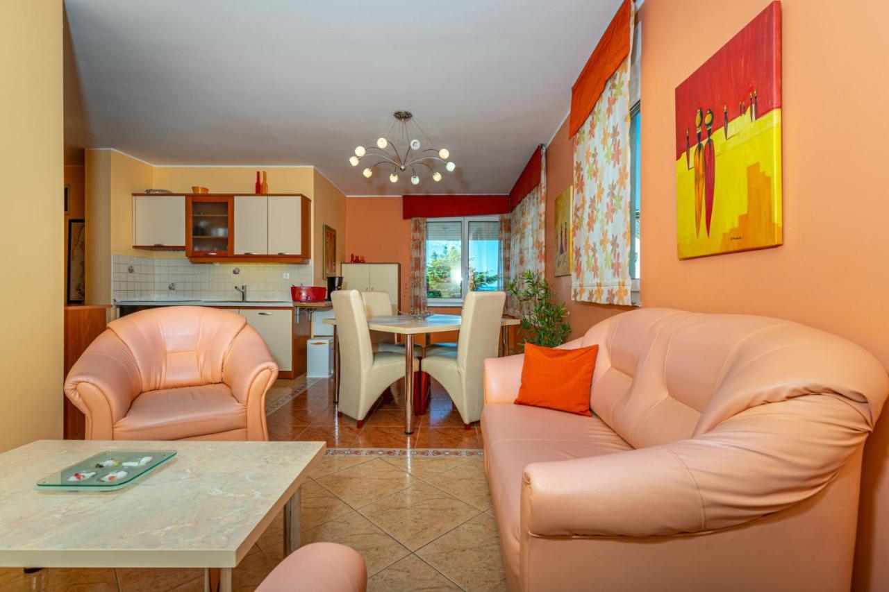 דראמליי Apartman Rima מראה חיצוני תמונה