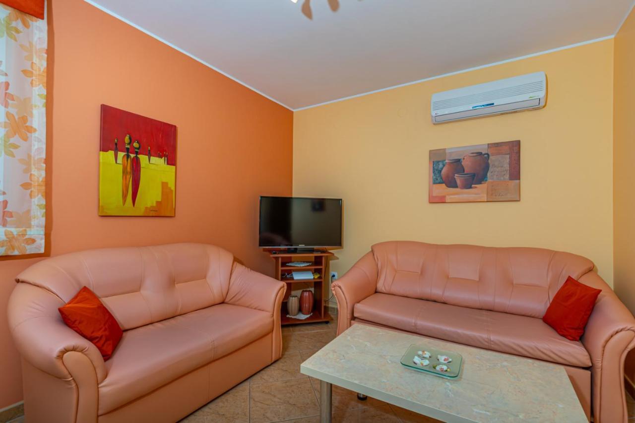 דראמליי Apartman Rima מראה חיצוני תמונה