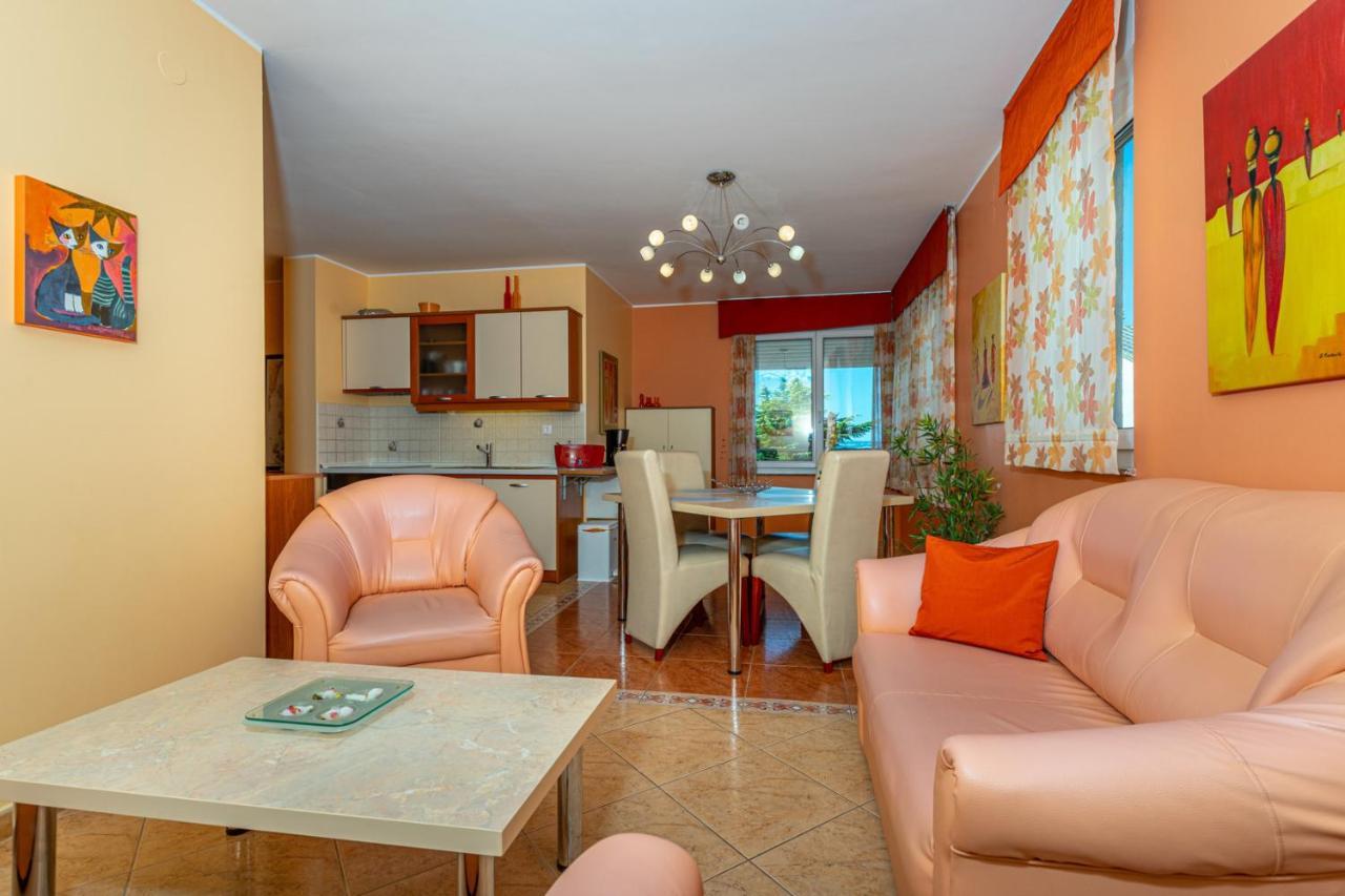 דראמליי Apartman Rima מראה חיצוני תמונה
