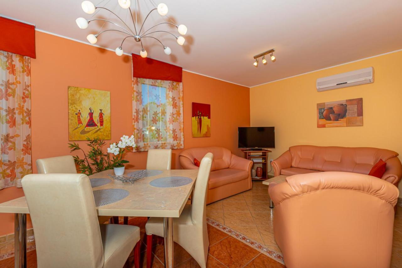דראמליי Apartman Rima מראה חיצוני תמונה