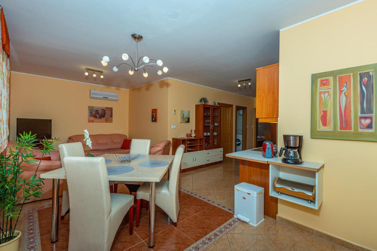 דראמליי Apartman Rima מראה חיצוני תמונה