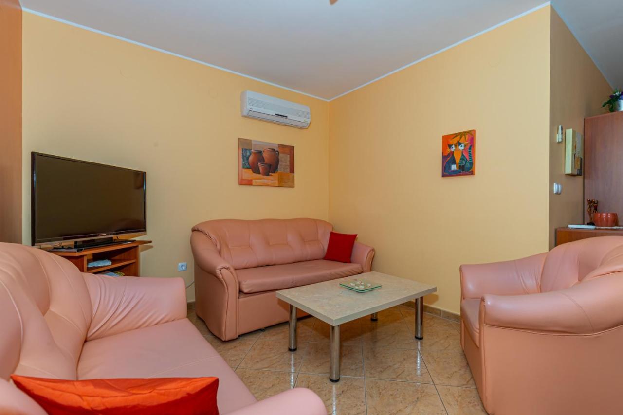דראמליי Apartman Rima מראה חיצוני תמונה