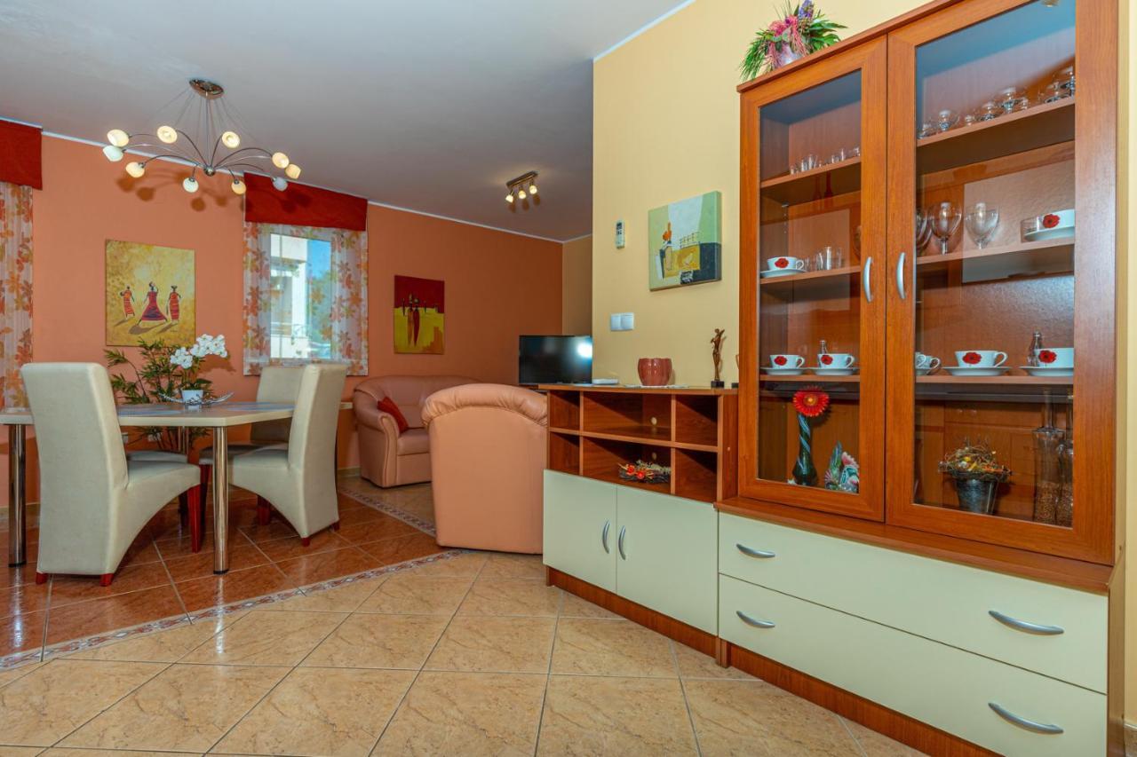 דראמליי Apartman Rima מראה חיצוני תמונה